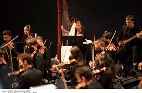 KölnMusik GmbH: Geburtstagskonzert des Lucerne Festival Contemporary Orchestra in Köln / Gastspielpremiere mit dem französischen Dirigenten Sylvain Cambreling am 4. September in der Kölner Philharmonie