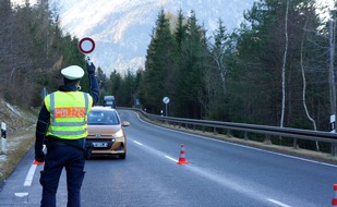 Bundespolizeidirektion München: Bundespolizeidirektion München: Wieder mehr unerlaubte Einreisen in Bayern / Bundespolizei zählt 3.224 illegale Grenzübertritte in Januar und Februar