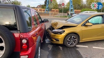 Polizeipr&auml;sidium Oberhausen: POL-OB: Kollision an der Kreuzung