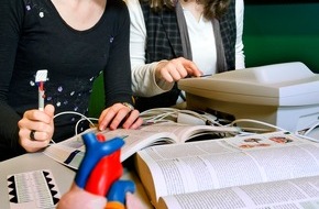 Universität Osnabrück: Verbundprojekt „Onlinecampus Pflege“ startet -  Universitäten Osnabrück, Hildesheim und die Technische Hochschule Lübeck wollen Pflegekräfte online qualifizieren