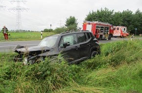 Polizeiinspektion Wilhelmshaven/Friesland: POL-WHV: Verkehrsunfall in Zetel