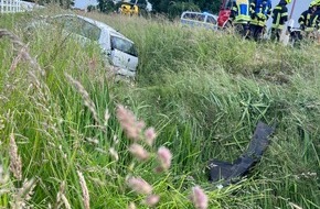 Polizei Coesfeld: POL-COE: Senden, B235/ Mit Auto überschlagen