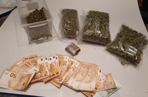 Polizei Essen: POL-E: Essen: Zivilkräfte nehmen Drogendealer fest und stellen größere Menge Betäubungsmittel sicher