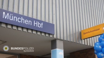 Bundespolizeidirektion München: Bundespolizeidirektion München: 32-Jähriger greift Bundespolizisten an - zuvor Mitarbeiterin der Bahnhofsmission belästigt