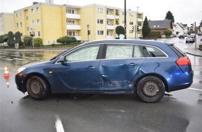 Kreispolizeibehörde Herford: POL-HF: Polizei sucht Unfallzeugen- Zusammenstoß auf der Engerstraße