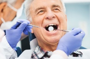 Schweizerische Zahnärzte-Gesellschaft SSO: SSO: Weltseniorentag - Mundgesundheit fördert die Lebensqualität im Alter (Bild)