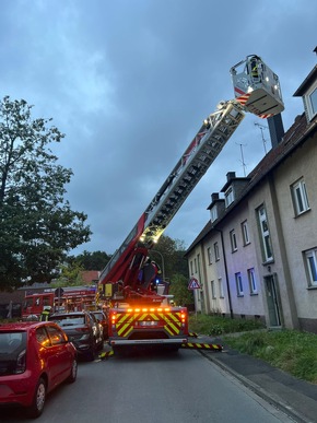 FW-AR: Löschzug Neheim übt Ernstfall in Abrisshaus