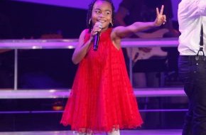 SAT.1: Singt sich Schweizerin Chelsea (8) am Freitag in das Finale von "The Voice Kids"? (BILD)