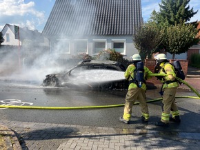POL-STD: Unbekannte Einschleichdiebe in Harsefeld, Anhänger in Wischhafen entwendet, Mercedes in Stade ausgebrannt, Baufälliges Reetdachhaus in Stade gerät erneut in Brand