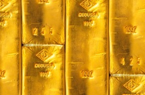 Degussa Holding AG: Degussa Goldbarren - H&ouml;chste Standards an Qualit&auml;t und Reinheit (Bild)