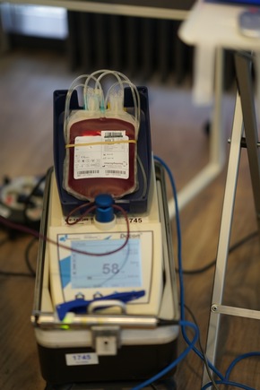 Blutspenden dringend benötigt - Erfolgreiche Mitarbeiter-Blutspendeaktion am Helios Klinikum Berlin-Buch