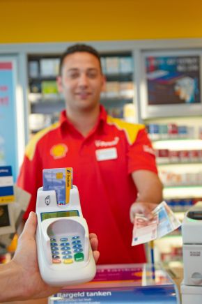 Postbank: Ab sofort tanken Postbank-Kunden Geld bei Shell (mit Bildern)