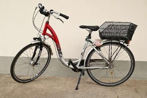 POL-HI: Fahrraddiebstahl - Polizei sucht Zeugen