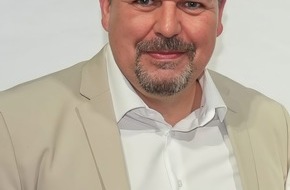 RPR1: RPR1. Geschäftsführer Tobias Heger betont die wachsende Bedeutung von Nachwuchspreisen wie ‚An die Mikros fertig los‘ für die Zukunft der Medienbranche