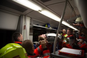 RKiSH: 40 Verletzte bei Zugunglück auf der Rendsburger Eisenbahnbrücke - Rettungskräfte proben den Ernstfall