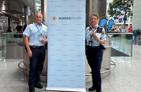 Bundespolizeidirektion Sankt Augustin: BPOL NRW: Sommerferien in NRW: Bundespolizei warnt am Flughafen D&uuml;sseldorf vor Taschendieben
