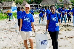 Müller Handels GmbH & Co. KG: World Ocean Day bei Müller / Größte Strandreinigung in Afrika war voller Erfolg