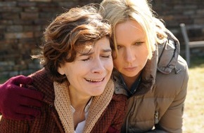 ZDF: ZDF-Fernsehfilm "Lena Fauch - Vergebung oder Rache" / Dritter Fall für Veronica Ferres als Polizeiseelsorgerin (FOTO)