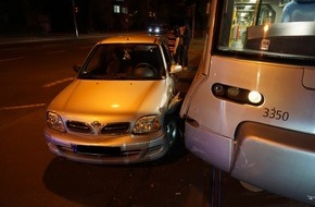 Feuerwehr Ratingen: FW Ratingen: Verkehrsunfall mit Straßenbahn