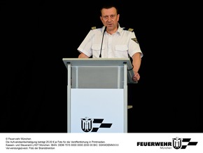 FW-M: Einweihung des neuen Ger&auml;tehauses der Freiwilligen Feuerwehr M&uuml;nchen - Abteilung Gro&szlig;hadern