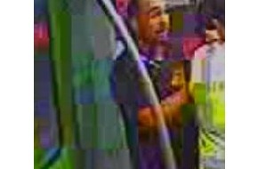 Polizei Dortmund: POL-DO: Gefährliche Körperverletzung und Diebstahl in der S-Bahn - Polizei sucht Tatverdächtige mit Lichtbildern