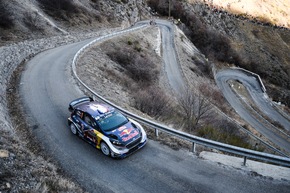Der neue Ford Fiesta WRC will seine Asphaltqualitäten auf Korsika unter Beweis stellen