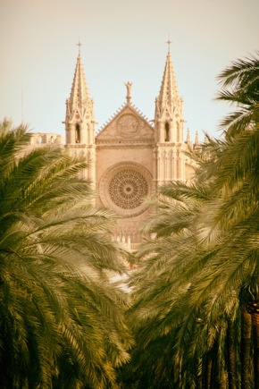 Palma: mediterrane Kultur, zeitgenössische Kunst und Traditionen am Meer