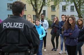 Bundespolizeidirektion Sankt Augustin: BPOL NRW: Girls´Day bei der Bundespolizei - Steh deine Frau