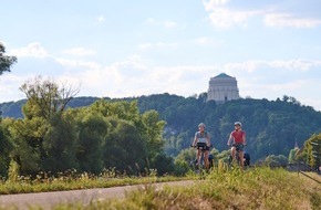 Tourismusverband Ostbayern e.V.: Perfekt für den goldenen Herbst: Die Niederbayerntour / Die Stadt-Land-Fluss-Radroute par excellence quer durch Niederbayern