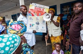 Aktion Deutschland Hilft e.V.: Ebola Kongo: Kampagnen zur Aufkl&auml;rung gegen eine unkontrollierte Ausbreitung / B&uuml;ndnisorganisationen von "Aktion Deutschland Hilft" k&auml;mpfen gegen das Virus und das Misstrauen in der Bev&ouml;lkerung