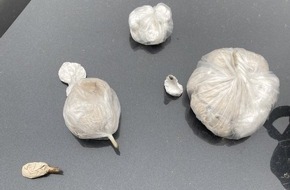 Polizei Essen: POL-E: Essen: Festnahmen nach illegalem Handel mit mutmaßlichem Heroin & Kokain