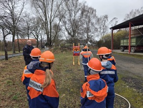 FW Lehrte: Stadtjugendfeuerwehr Lehrte richtete Orientierungsmarsch in Sievershausen aus