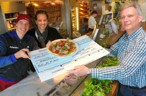Mukoviszidose e.V.: THW-Handballstar Dominik Klein und Vapiano in Kiel übergeben Spende an Mukoviszidose e.V. (FOTO)