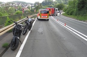 Kreispolizeibehörde Märkischer Kreis: POL-MK: Fahrer (15) verunfallt nach illegalem Rennen mit Motorrädern