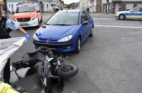 Polizei Mönchengladbach: POL-MG: Motorrollerfahrer wird frontal angefahren und schwer verletzt