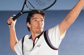 Tchibo GmbH: Tchibo gewinnt Michael Stich für Tennis-Kampagne / Zusammenarbeit anlässlich der Verkaufsphase "Actives" Start: 12. April 2000