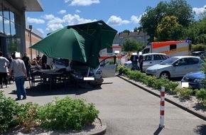 Polizeidirektion Pirmasens: POL-PDPS: Unfall auf Supermarktparkplatz in der Arnulfstraße, Drei Leichtverletzte