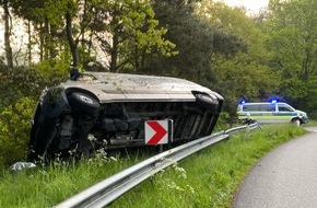 Polizeiinspektion Rotenburg: POL-ROW: ++Sekundenschlaf - 25-jähriger Mann bei Unfall verletzt ++