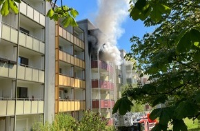 Landespolizeiinspektion Erfurt: LPI-EF: Brand auf Wiesenhügel