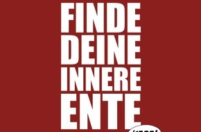 Egmont Ehapa Media GmbH: Reiki war gestern - hier kommt Donald "Ommmm" Duck! Denn: "Wer hinfällt, liegt nicht am Boden, sondern steht einfach nur sehr breitflächig!"