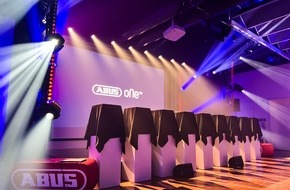 GO4IT! GmbH: Die Faszination des Lichts: Wie GO4IT! Produktlaunches zum Erfolg macht