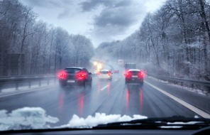 ACS Automobil Club der Schweiz: Faustregel 7° Celsius - Zeit für Winterreifen!