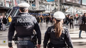 Bundespolizeidirektion München: Bundespolizeidirektion München: Exhibitionist festgenommen: 15-Jährige reagiert richtig