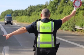 Kreispolizeibehörde Unna: POL-UN: Kreis Unna - Kreispolizeibehörde Unna beteiligt sich an landesweiter Kontrollaktion: Überwachung des gewerblichen Personen- und Güterverkehrs auf B 233 bei Fröndenberg