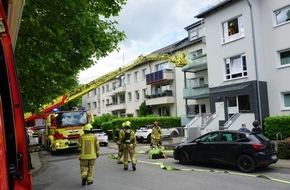Feuerwehr Ratingen: FW Ratingen: Schnelle Meldung über Notruf - Feuerwehr Ratingen verhindert größeren Schaden