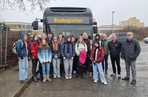 Polizei Wolfsburg: POL-WOB: Sch&uuml;lerinnen und Sch&uuml;ler zu Schulbusbegleitern ausgebildet