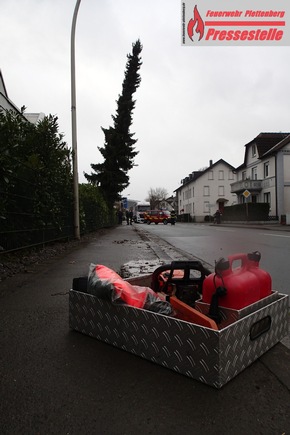 FW-PL: Update. Lage hat sich entspannt. Gesperrte Straßen bleiben weiterhin gesperrt.