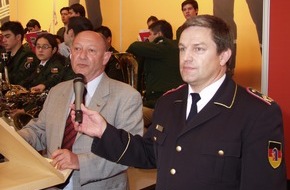 Deutscher Feuerwehrverband e. V. (DFV): DFV: Weltfeuerwehrverband als internationales Herzstück ÂOne World, One FamilyÂ im Pavillon des Deutschen Feuerwehrverbands