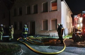 Freiwillige Feuerwehr Lügde: FW Lügde: Feuer mit Menschenleben in Gefahr
