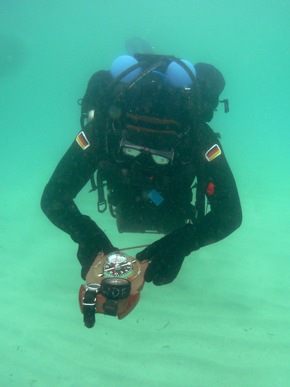 Bilder der Woche - Minentaucher: Tieftauchen vor Sardinien